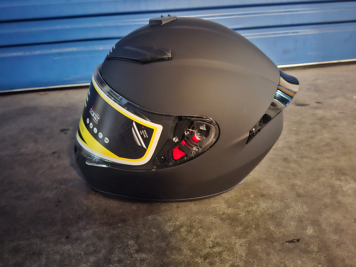 QIKE FULL HELMET