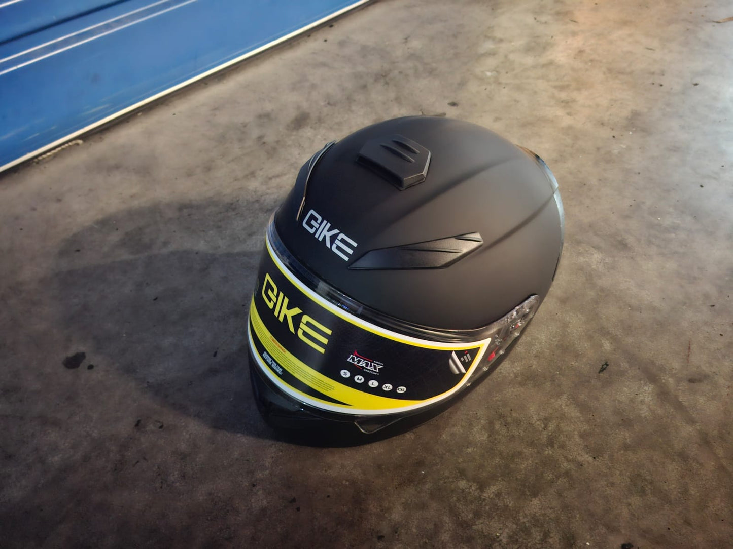 QIKE FULL HELMET